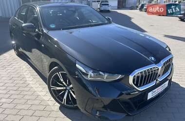 Седан BMW i5 2023 в Хмельницькому