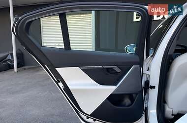 Седан BMW i5 2024 в 