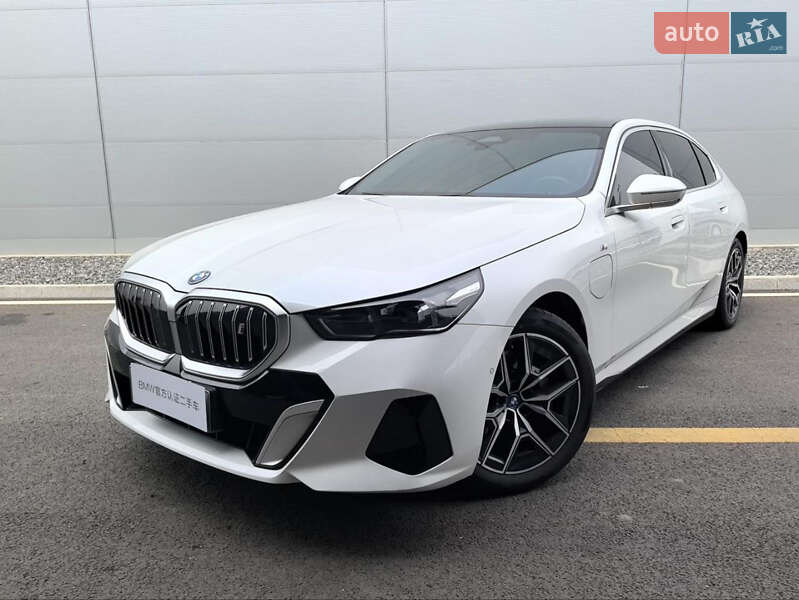 BMW i5 2024