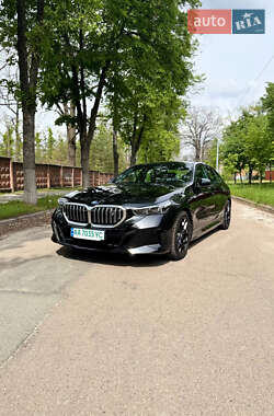 Седан BMW i5 2023 в Киеве