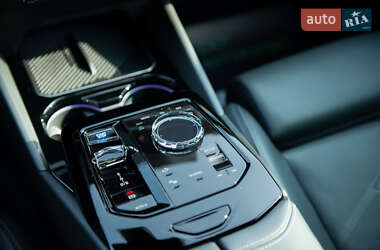 Седан BMW i5 2023 в 
