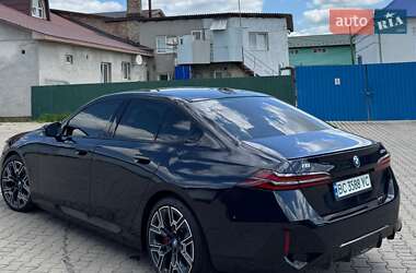 Седан BMW i5 2023 в  фото 6 Седан BMW i5 2023 в