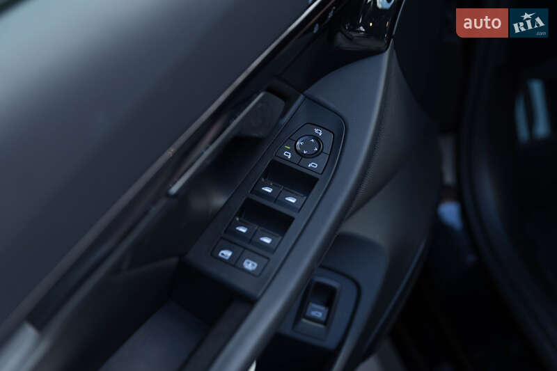 Седан BMW i5 2024 в Луцьку