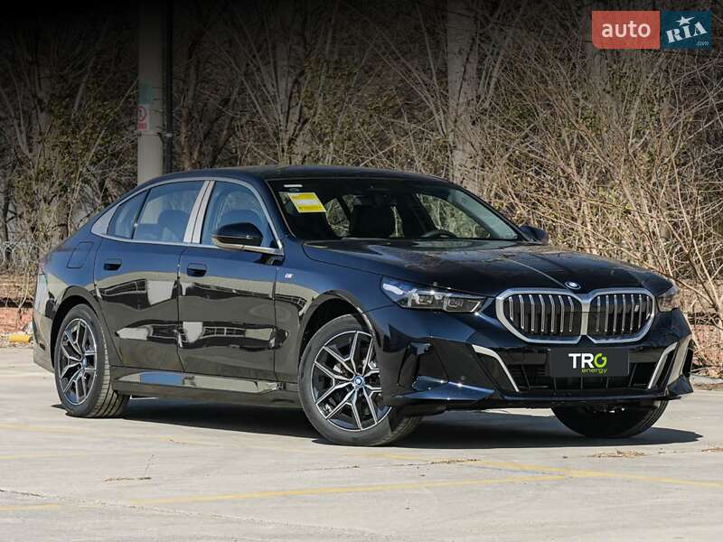 Седан BMW i5 2024 в 