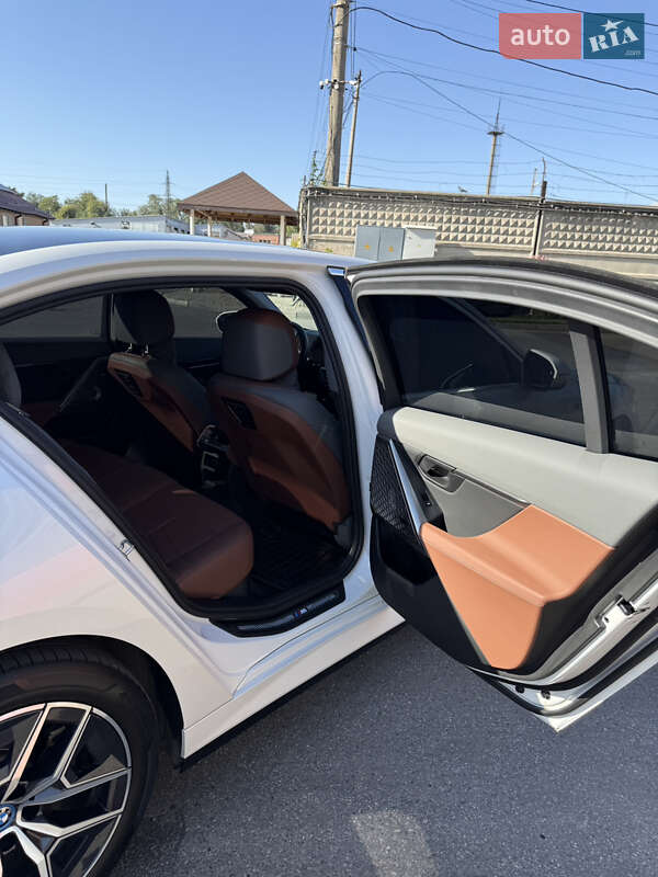 Седан BMW i5 2024 в Днепре