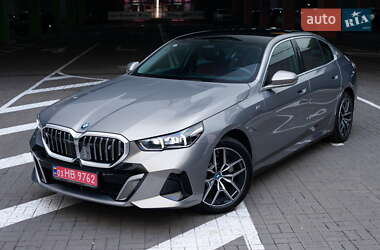 Седан BMW i5 2024 в Києві