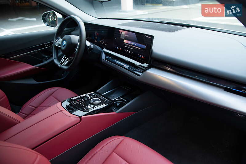Седан BMW i5 2024 в Киеве фото 27 Седан BMW i5 2024 в Киеве