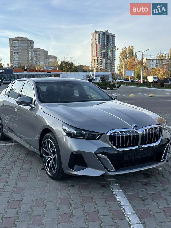 Седан BMW i5 2024 в Одессе