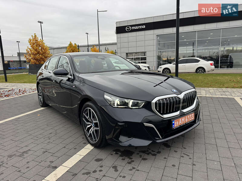 Седан BMW i5 2024 в Мукачевому