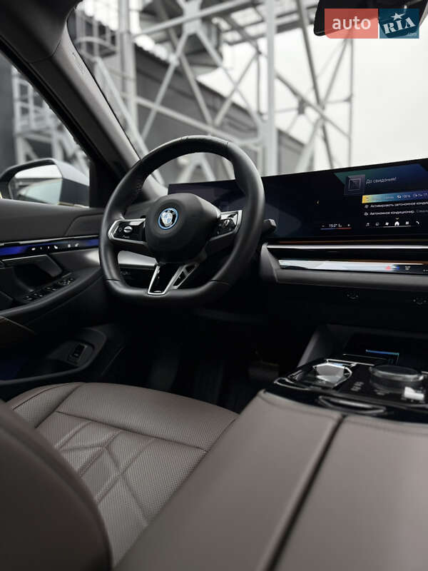 Седан BMW i5 2024 в Києві фото 7 Седан BMW i5 2024 в Києві