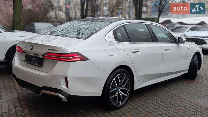 Седан BMW i5 2024 в Киеве фото 13 Седан BMW i5 2024 в Киеве