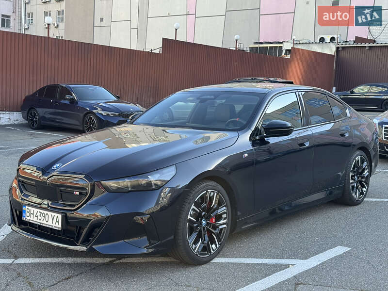 Седан BMW i5 2023 в Киеве фото Седан BMW i5 2023 в Киеве