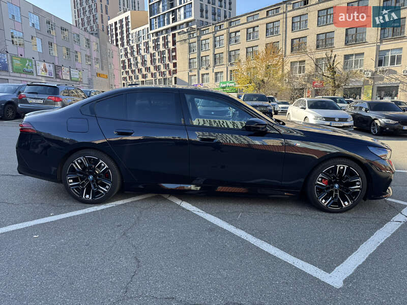 Седан BMW i5 2023 в Киеве фото 12 Седан BMW i5 2023 в Киеве