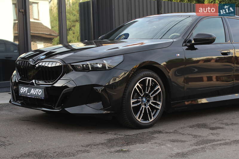 Седан BMW i5 2025 в Києві