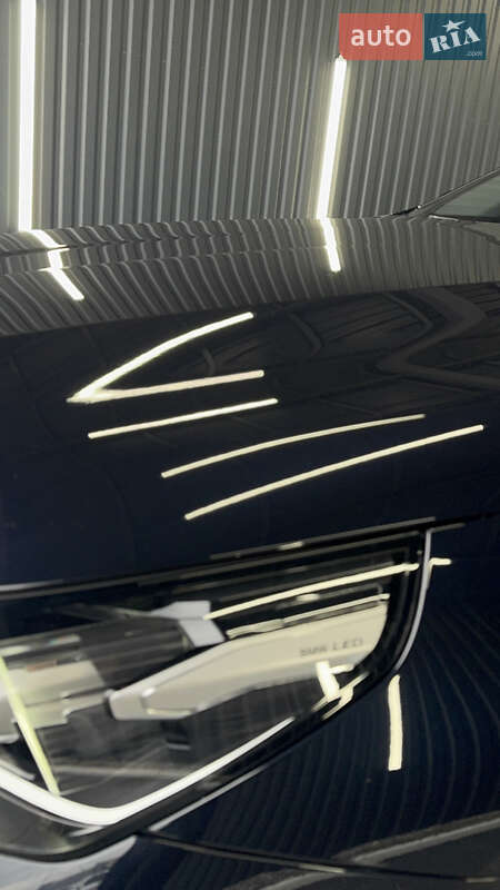 Седан BMW i5 2024 в Мукачево