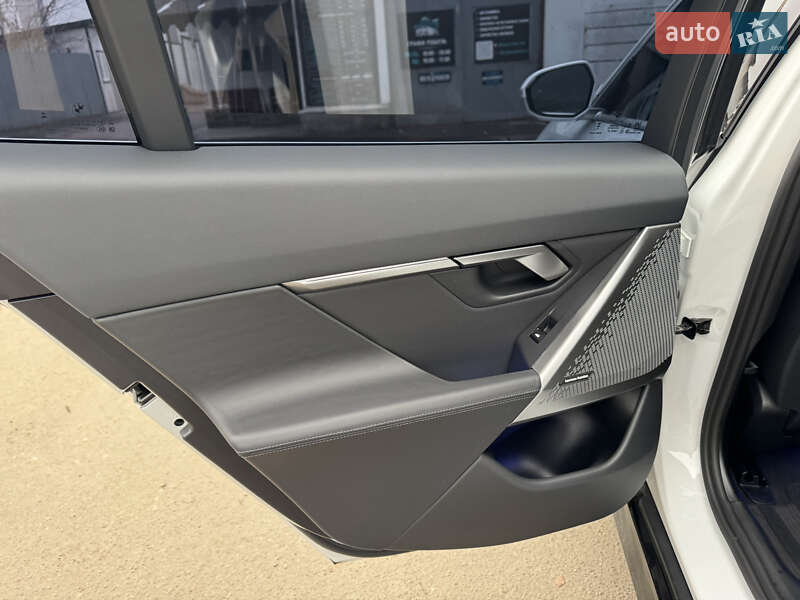 Седан BMW i5 2023 в Львове