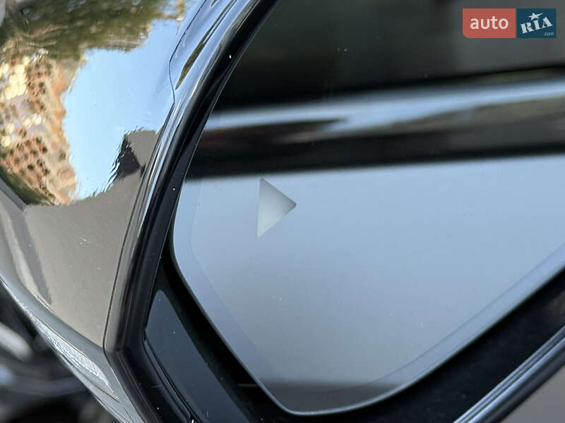 Седан BMW i5 2023 в Киеве