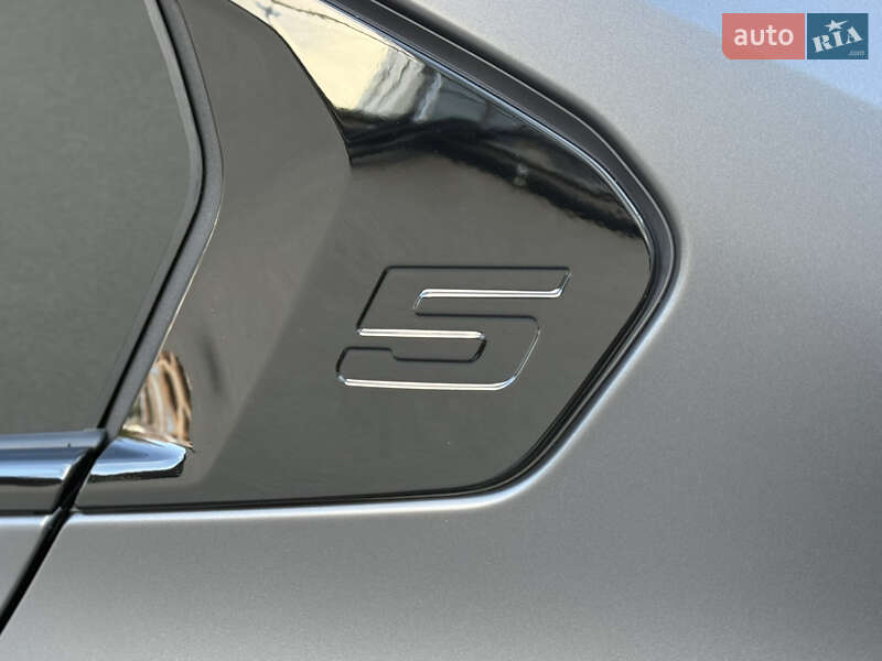Седан BMW i5 2023 в Киеве