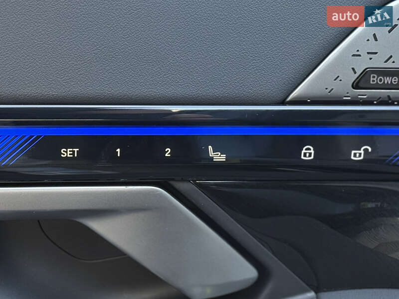 Седан BMW i5 2023 в Киеве