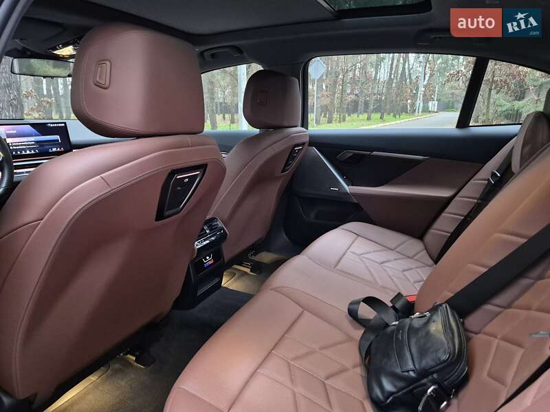 Седан BMW i5 2024 в Шевченково