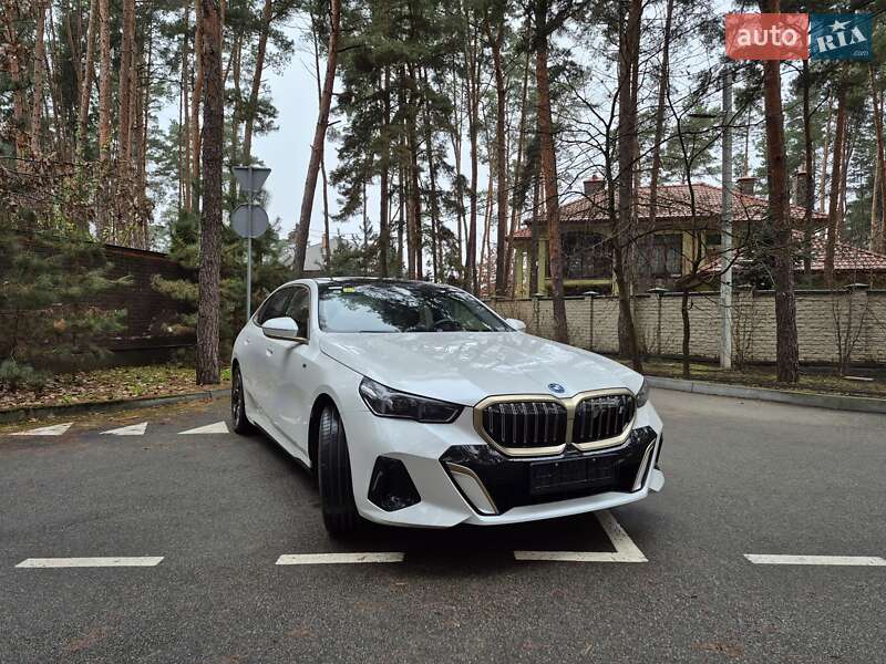Седан BMW i5 2024 в Шевченково