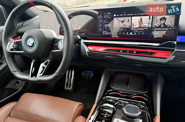 Седан BMW i5 2024 в Тернополі