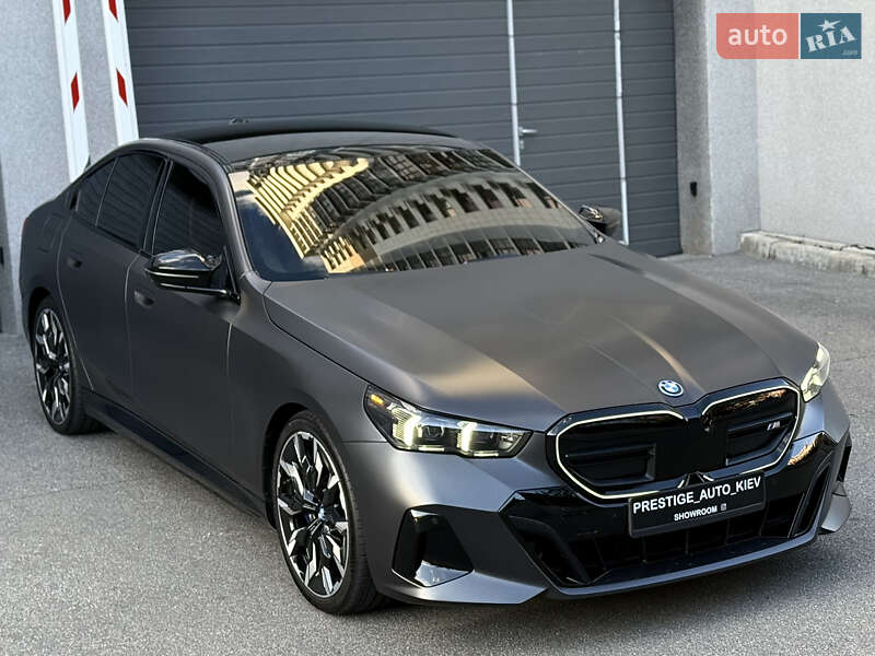 Седан BMW i5 2023 в Києві