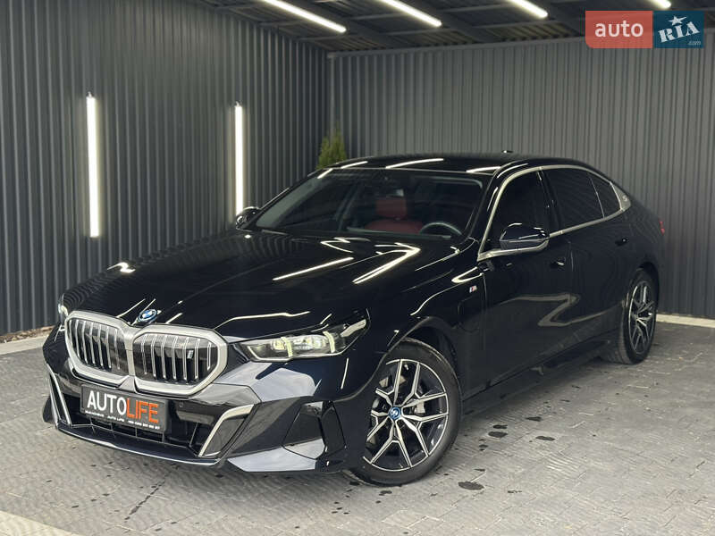 Седан BMW i5 2024 в Мукачево