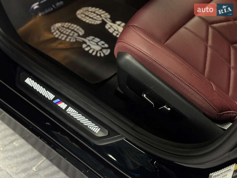 Седан BMW i5 2024 в Мукачево