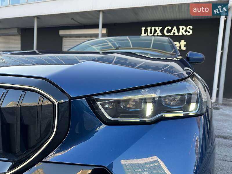 Седан BMW i5 2024 в Києві
