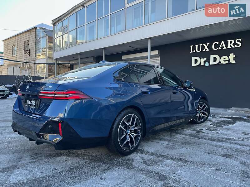 Седан BMW i5 2024 в Києві