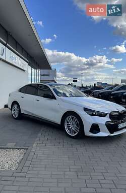 Седан BMW i5 2024 в Львове