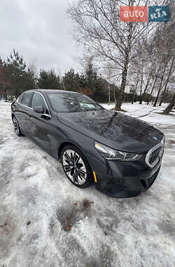 Седан BMW i5 2024 в Ковелі