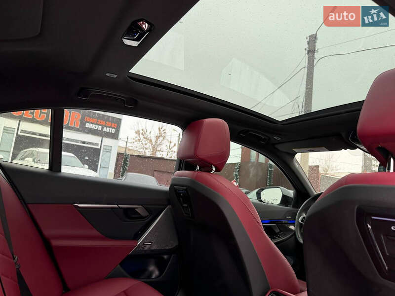 Седан BMW i5 2024 в Харькове