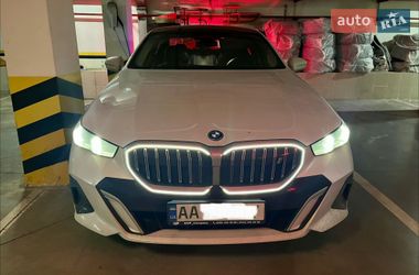 Седан BMW i5 2024 в Киеве