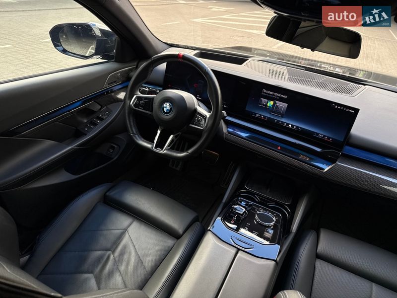 Седан BMW i5 2023 в Киеве