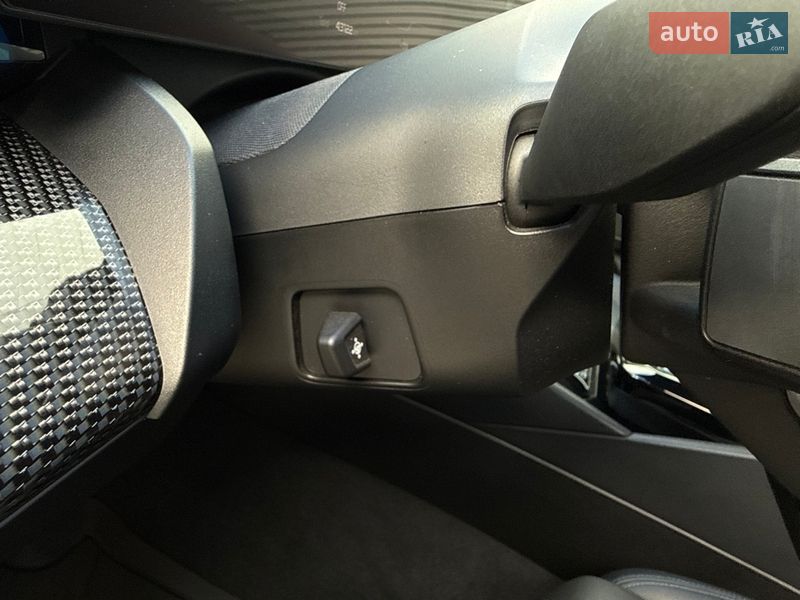 Седан BMW i5 2023 в Киеве