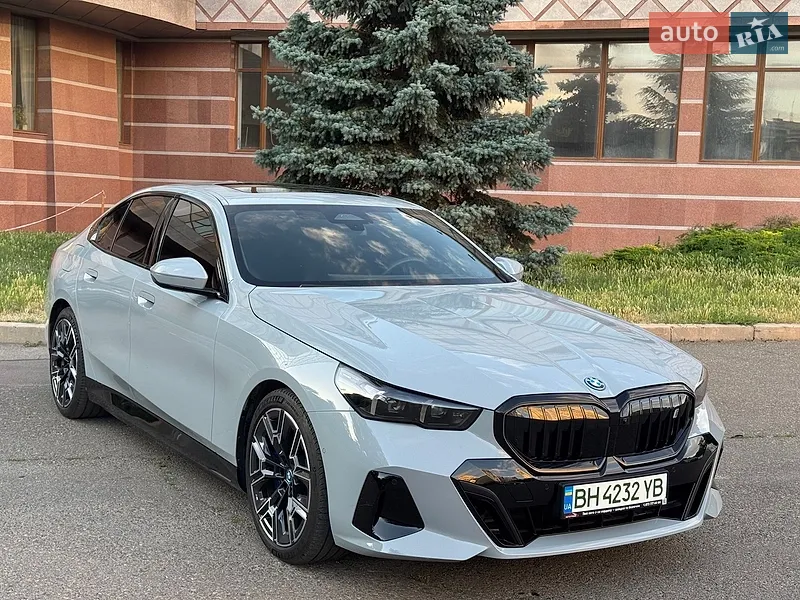 BMW i5 2024