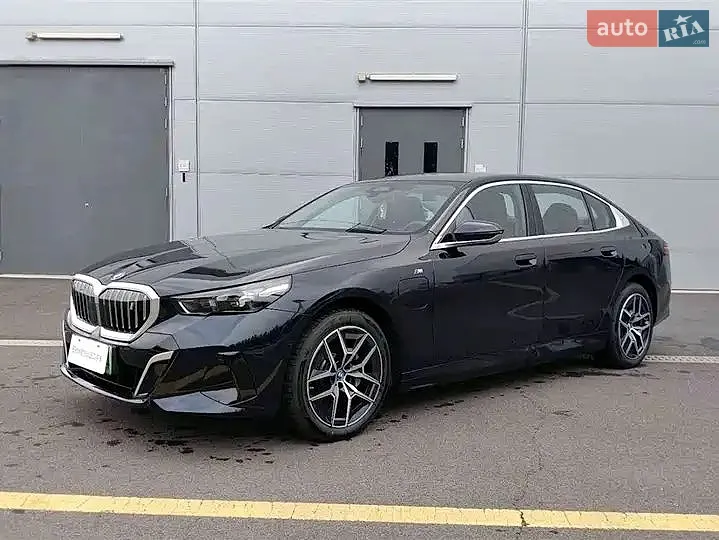 BMW i5 2025