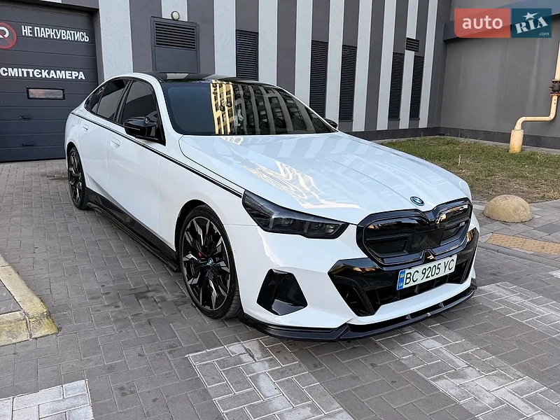 BMW i5 2024