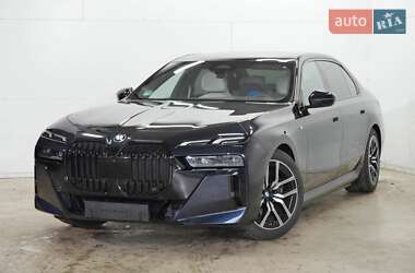 Седан BMW i7 2023 в Хмельницком