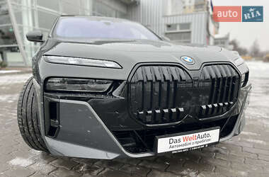 Седан BMW i7 2023 в Хмельницком