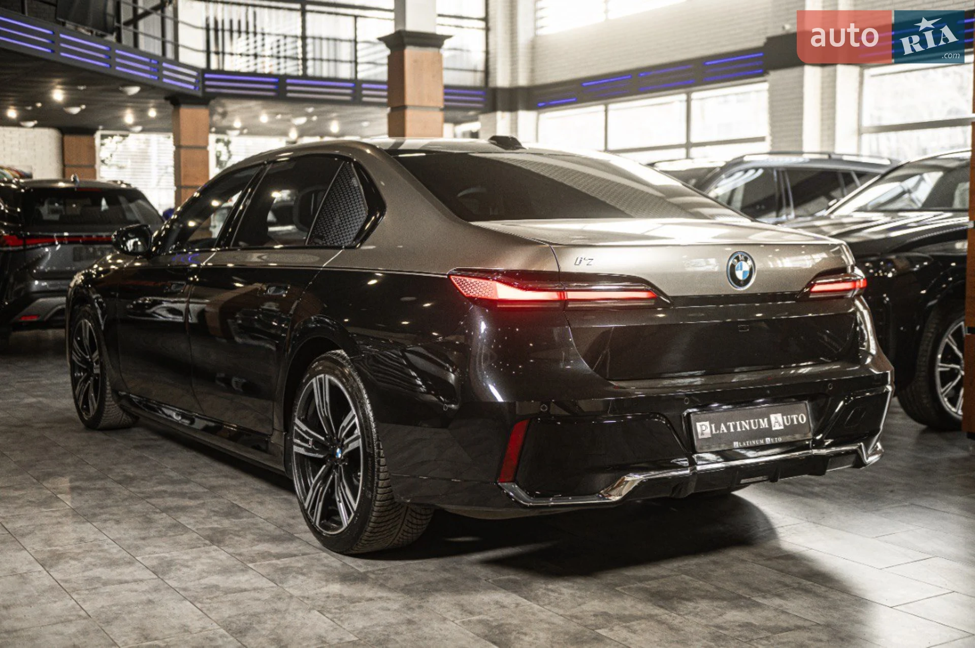 2023 BMW i7 - мініатюра 93