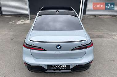 Седан BMW i7 2023 в 