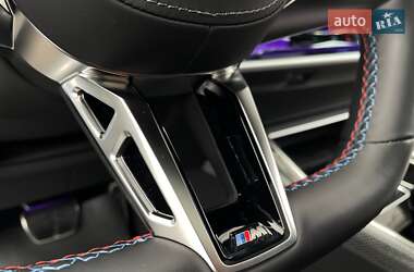 Седан BMW i7 2023 в 