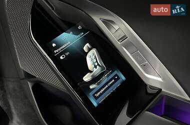 Седан BMW i7 2023 в 