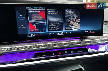 Седан BMW i7 2023 в 