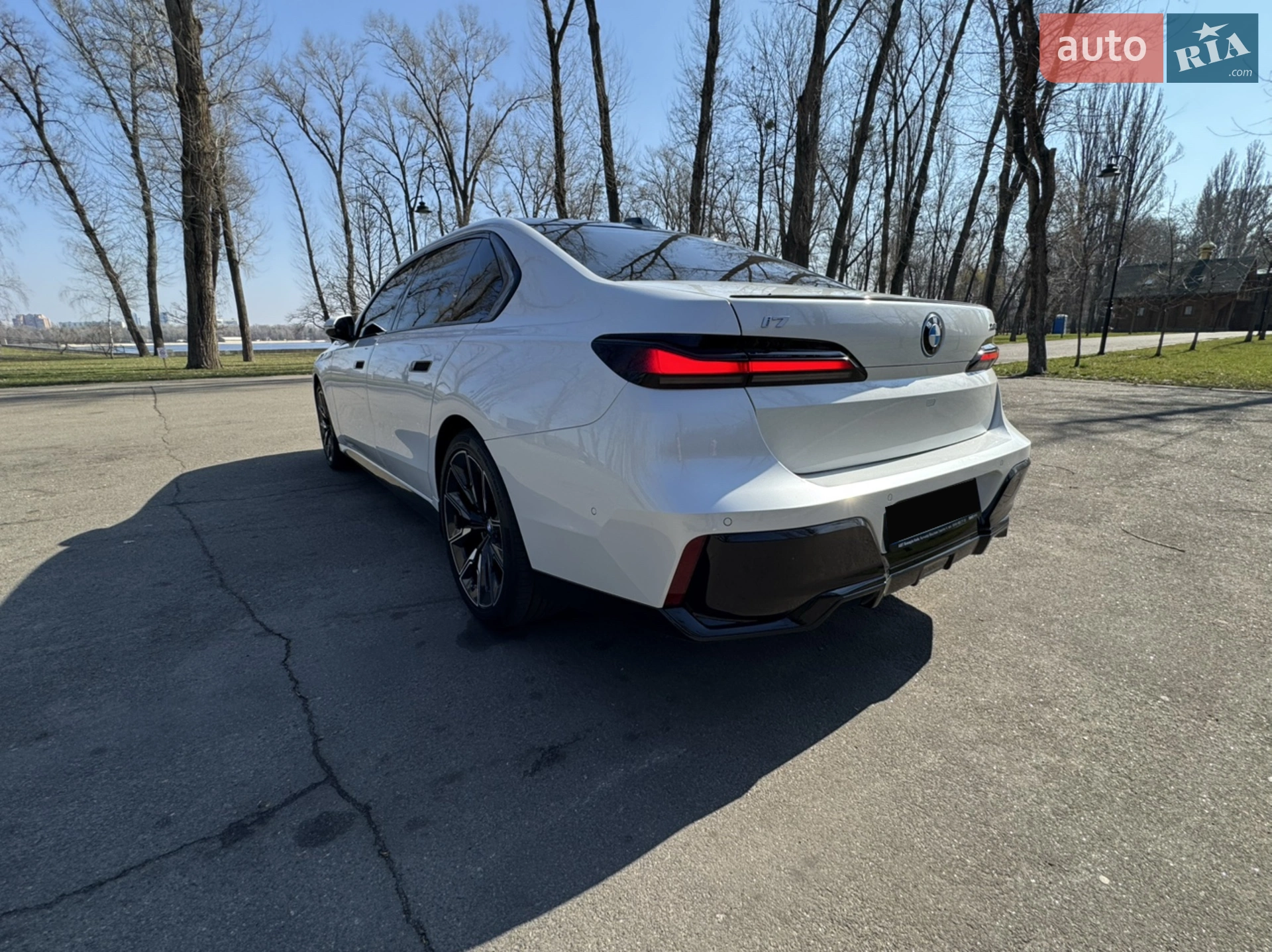 2023 BMW i7 - фото 1