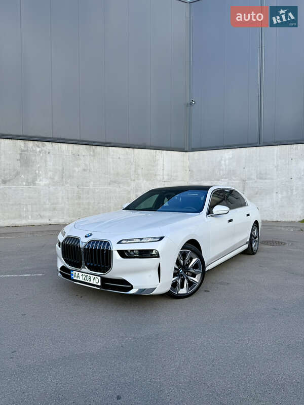 BMW i7 2022