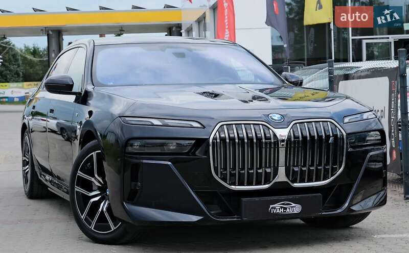 BMW i7 2024